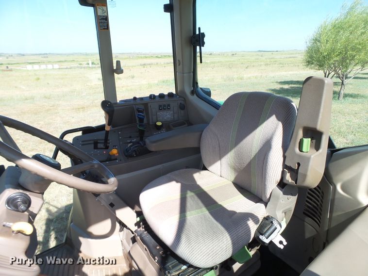 image for item FL9329 2010 John Deere 7230 MFWD tractor