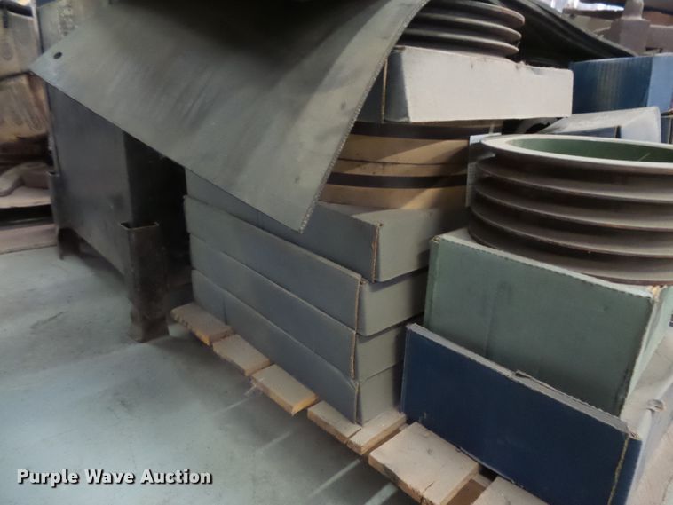 image for item FU9348 Sheaves and bushing taper lock