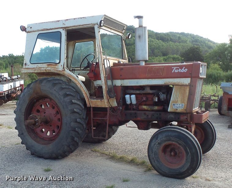 image for item FU9360 International 1466 tractor