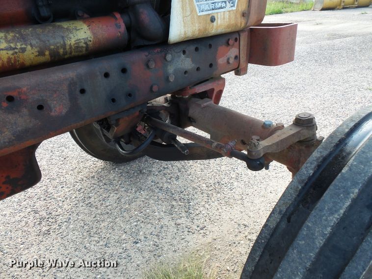 image for item FU9360 International 1466 tractor
