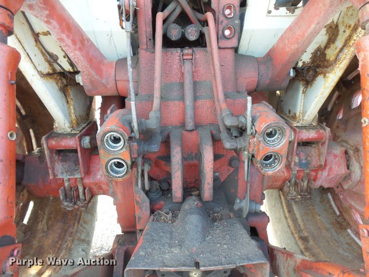 image for item FU9360 International 1466 tractor
