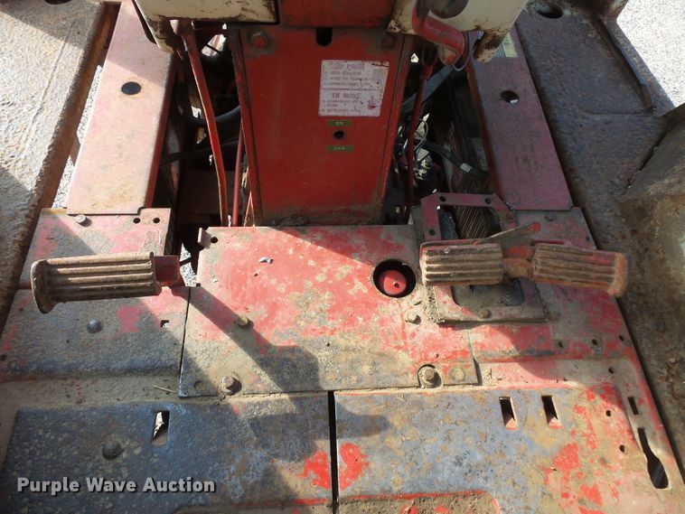 image for item FU9360 International 1466 tractor