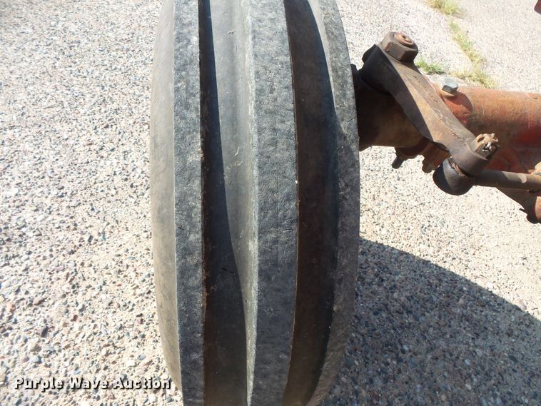 image for item FU9360 International 1466 tractor