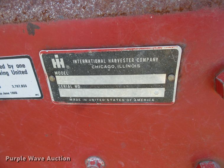 image for item FU9361 1979 International 1440 combine