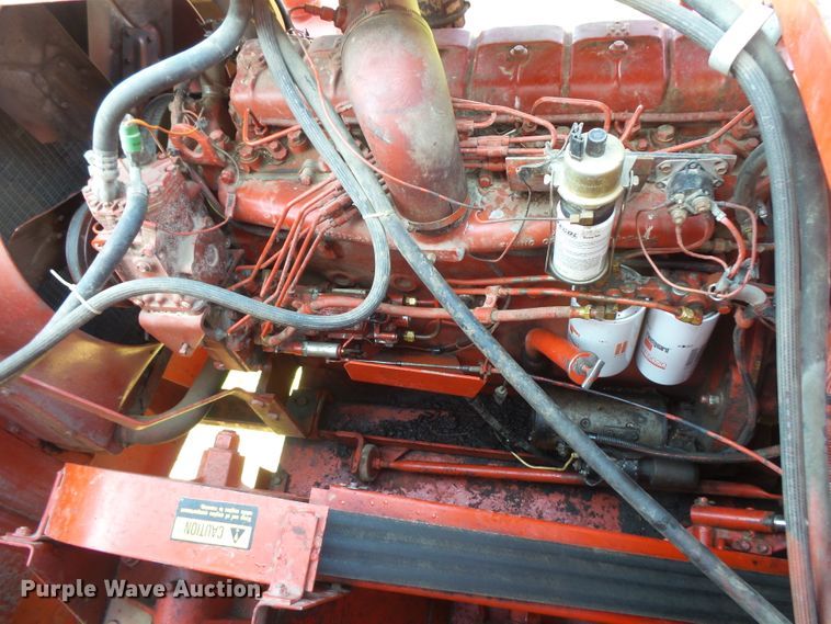 image for item FU9361 1979 International 1440 combine