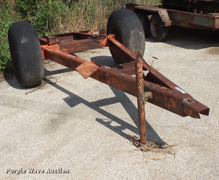 image for item FU9364 Propane tank trailer chassis