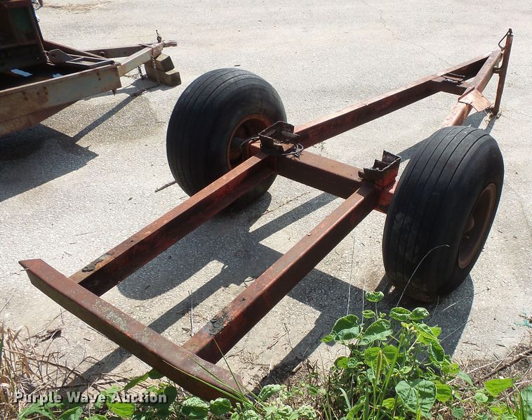 image for item FU9364 Propane tank trailer chassis