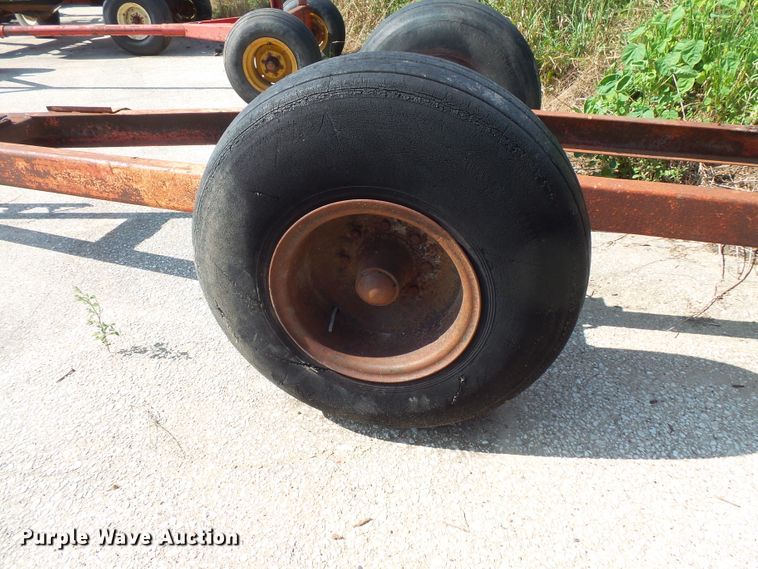 image for item FU9364 Propane tank trailer chassis