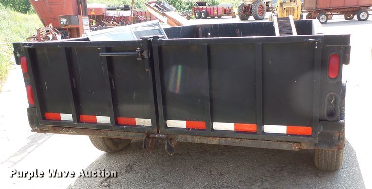 image for item FU9366 2003 B&B dump trailer