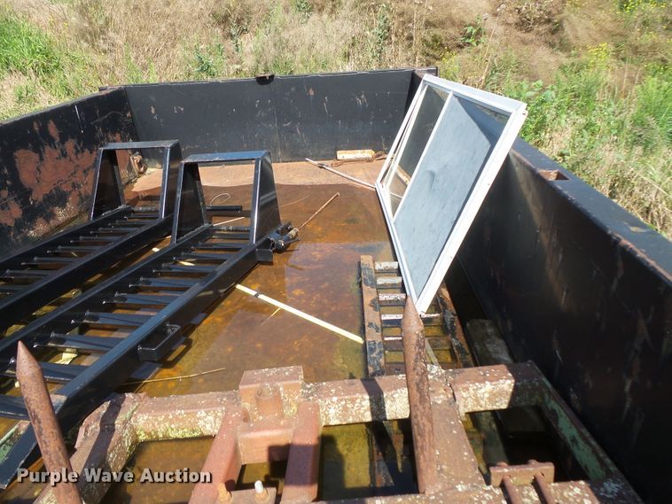 image for item FU9366 2003 B&B dump trailer