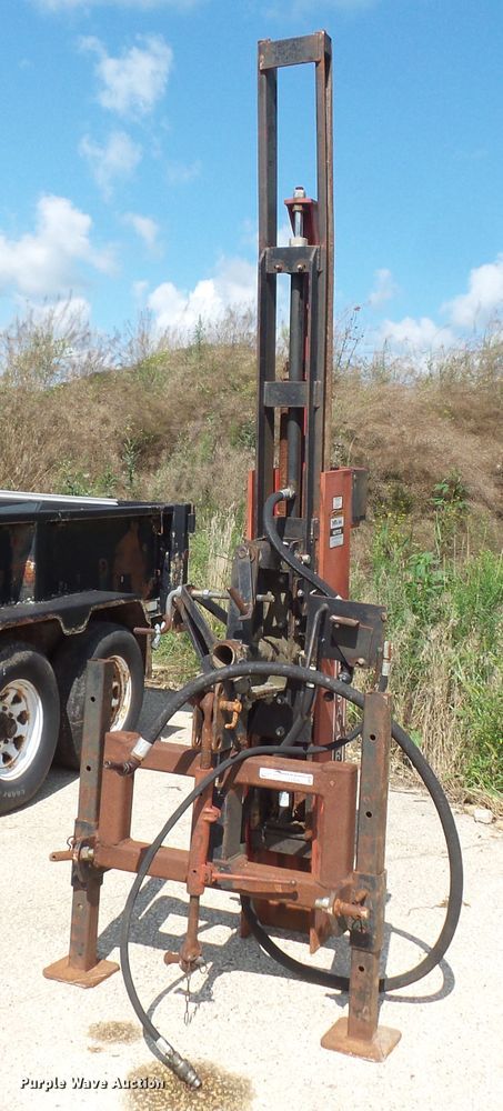 image for item FU9367 WorkSaver HDP-20 post driver