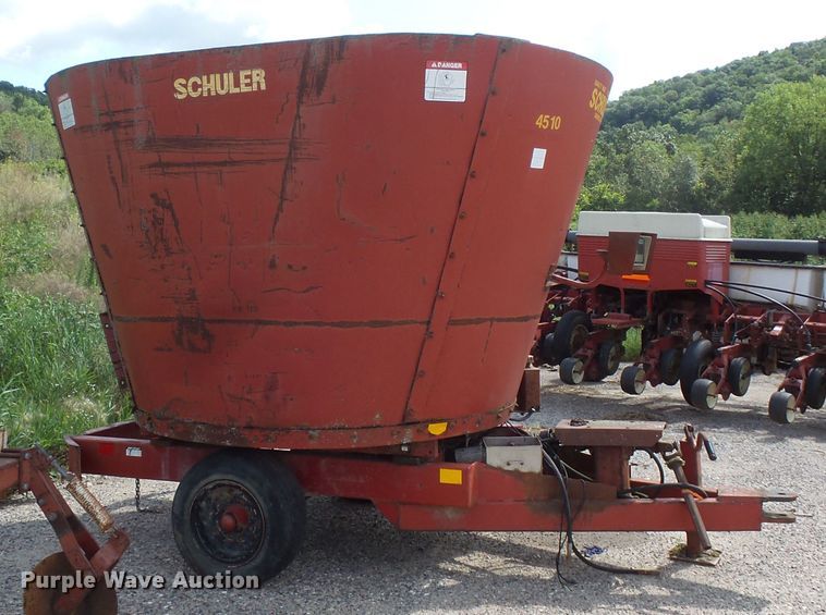image for item FU9371 Schuler 4510 feed mixer