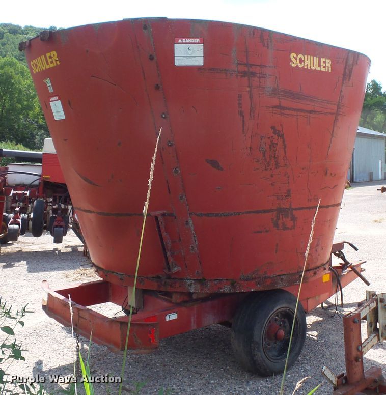image for item FU9371 Schuler 4510 feed mixer