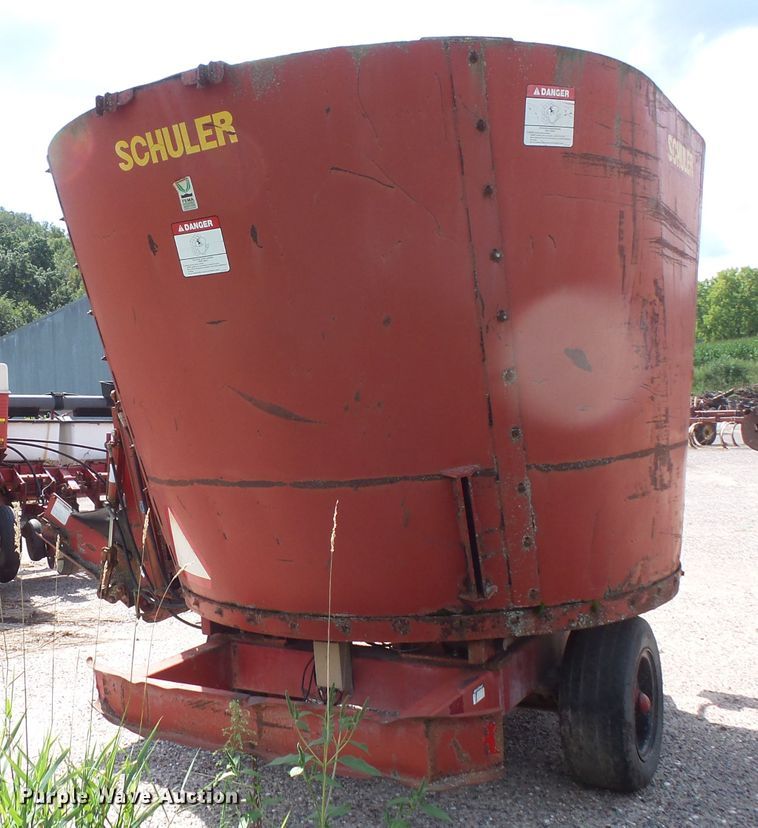 image for item FU9371 Schuler 4510 feed mixer