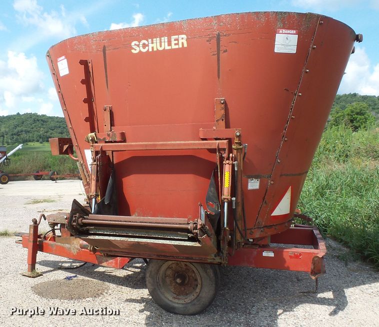 image for item FU9371 Schuler 4510 feed mixer