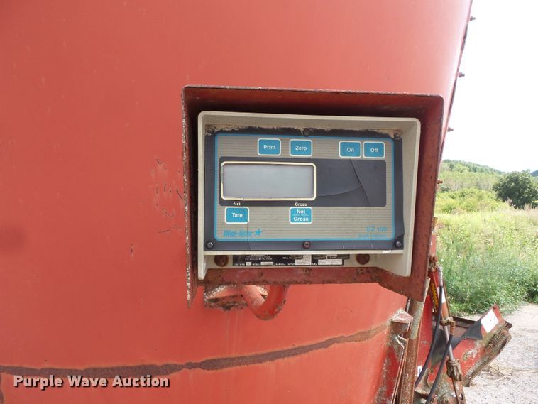 image for item FU9371 Schuler 4510 feed mixer