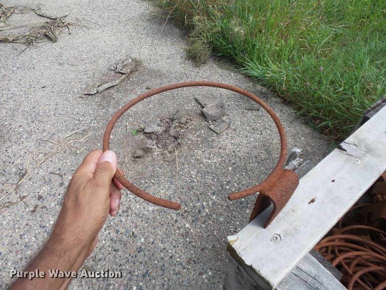 image for item FU9373 Livestock equipment