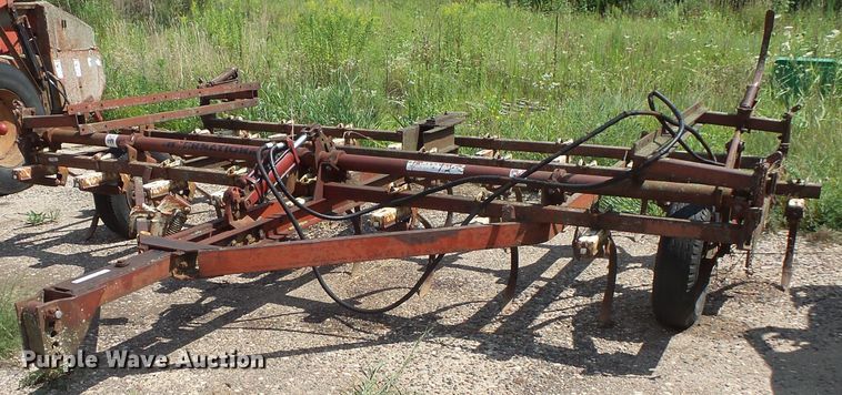 image for item FU9375 International field cultivator