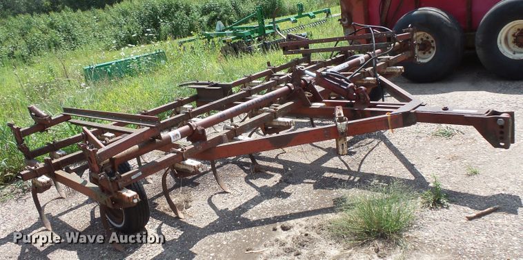 image for item FU9375 International field cultivator