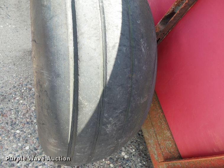 image for item FU9376 H&S 430 manure spreader