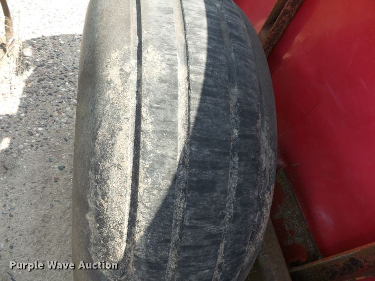 image for item FU9376 H&S 430 manure spreader