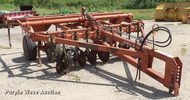image for item FU9377 Wil-Rich field cultivator
