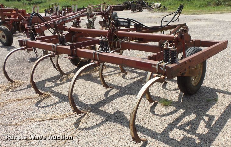 image for item FU9379 International 55 sweep plow