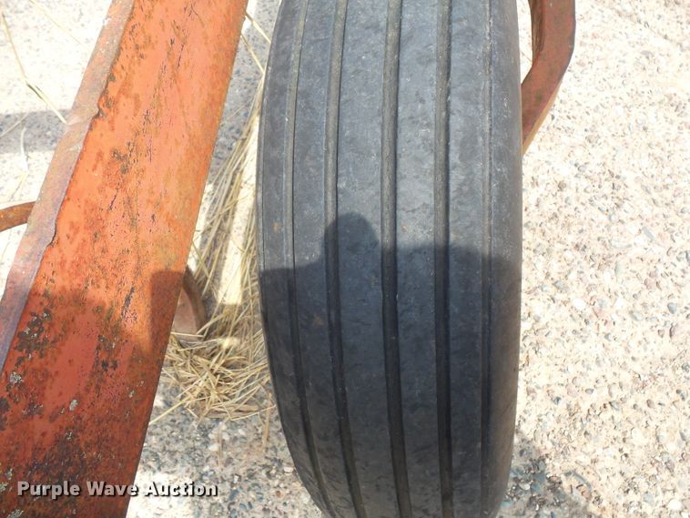 image for item FU9379 International 55 sweep plow