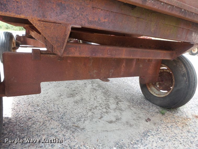 image for item FU9381 Dump wagon