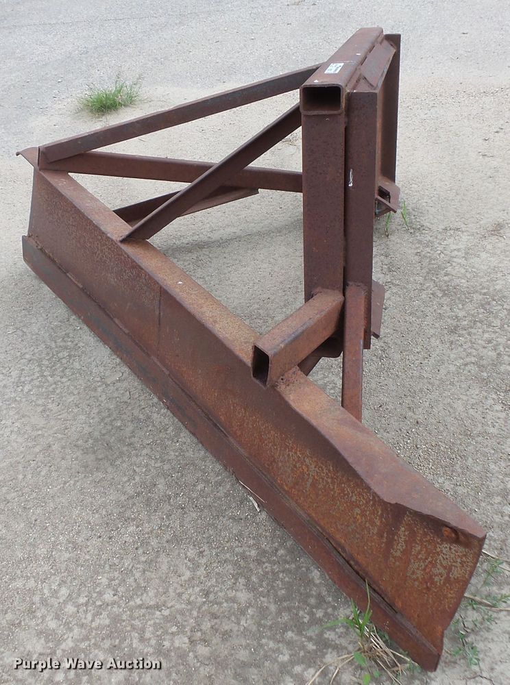 image for item FU9387 Skid steer blade