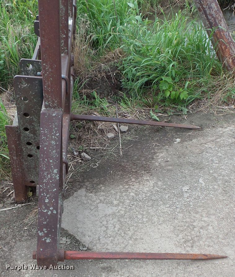 image for item FU9388 Skid steer bale mover