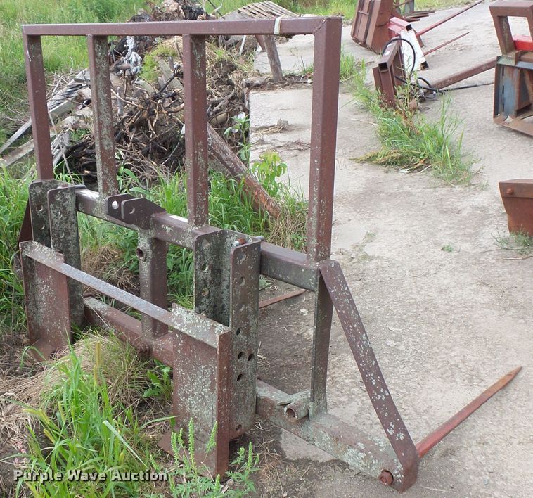 image for item FU9388 Skid steer bale mover