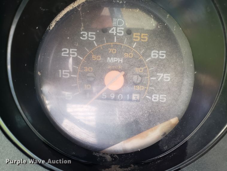 image for item FW9501 1989 Chevrolet Kodiak 70 grain truck