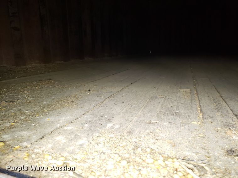 image for item FW9501 1989 Chevrolet Kodiak 70 grain truck