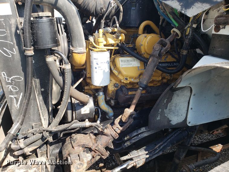 image for item FW9501 1989 Chevrolet Kodiak 70 grain truck