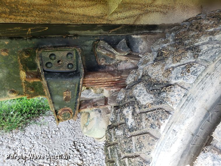 image for item FW9501 1989 Chevrolet Kodiak 70 grain truck