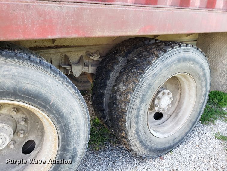 image for item FW9501 1989 Chevrolet Kodiak 70 grain truck