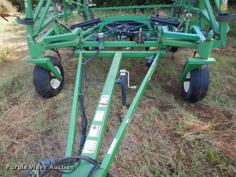 image for item FY9692 Great Plains Series VII 7337FC field cultivator