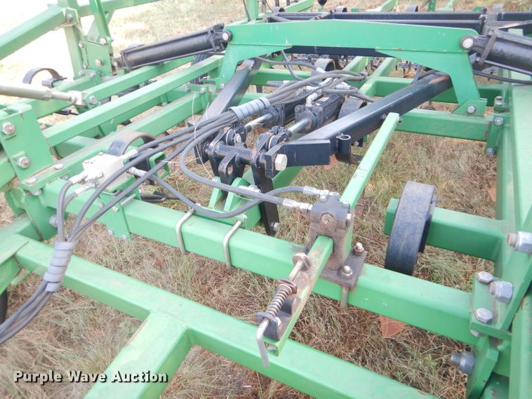 image for item FY9692 Great Plains Series VII 7337FC field cultivator