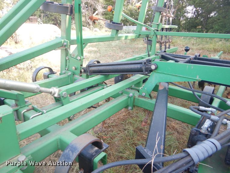 image for item FY9692 Great Plains Series VII 7337FC field cultivator