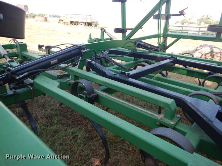 image for item FY9692 Great Plains Series VII 7337FC field cultivator