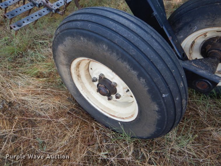 image for item FY9692 Great Plains Series VII 7337FC field cultivator