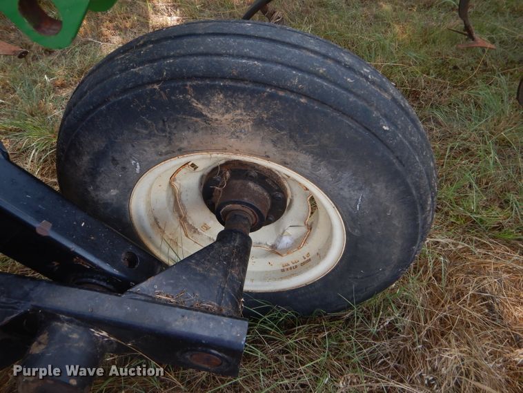 image for item FY9692 Great Plains Series VII 7337FC field cultivator