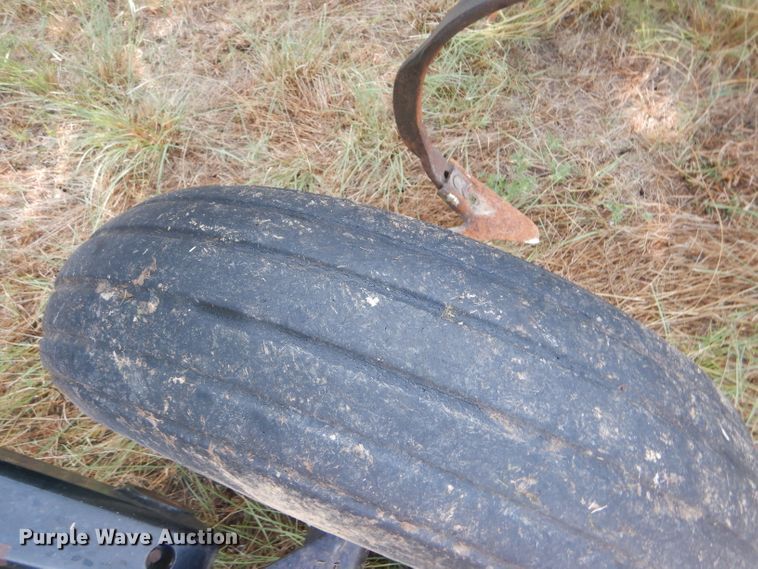 image for item FY9692 Great Plains Series VII 7337FC field cultivator