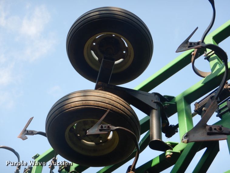 image for item FY9692 Great Plains Series VII 7337FC field cultivator