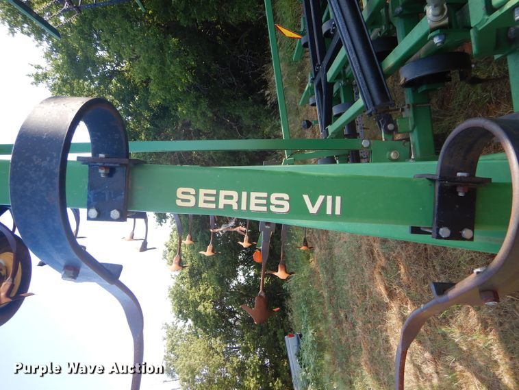 image for item FY9692 Great Plains Series VII 7337FC field cultivator