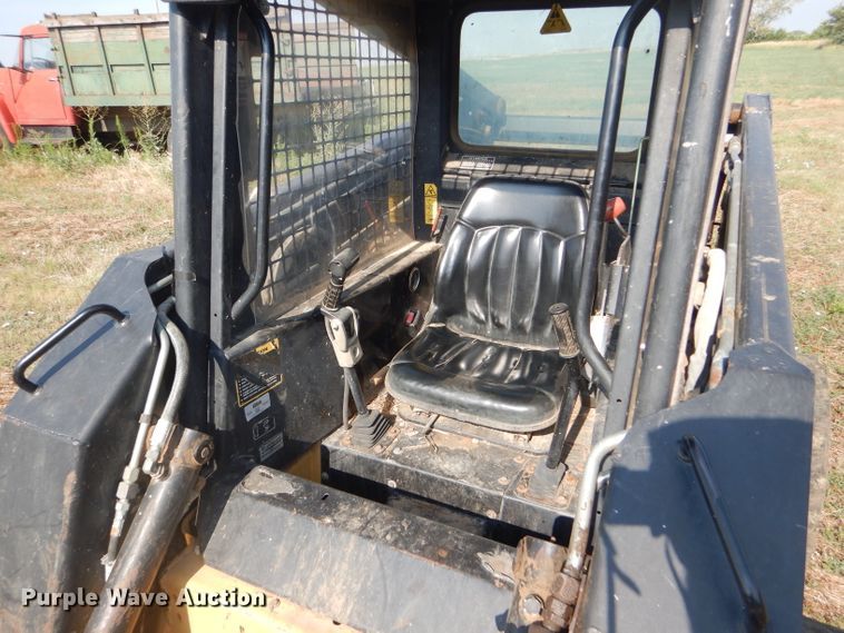 image for item FY9693 1997 New Holland LX885 Turbo skid steer