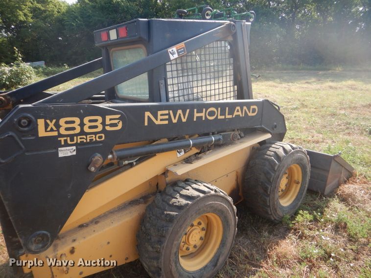 image for item FY9693 1997 New Holland LX885 Turbo skid steer