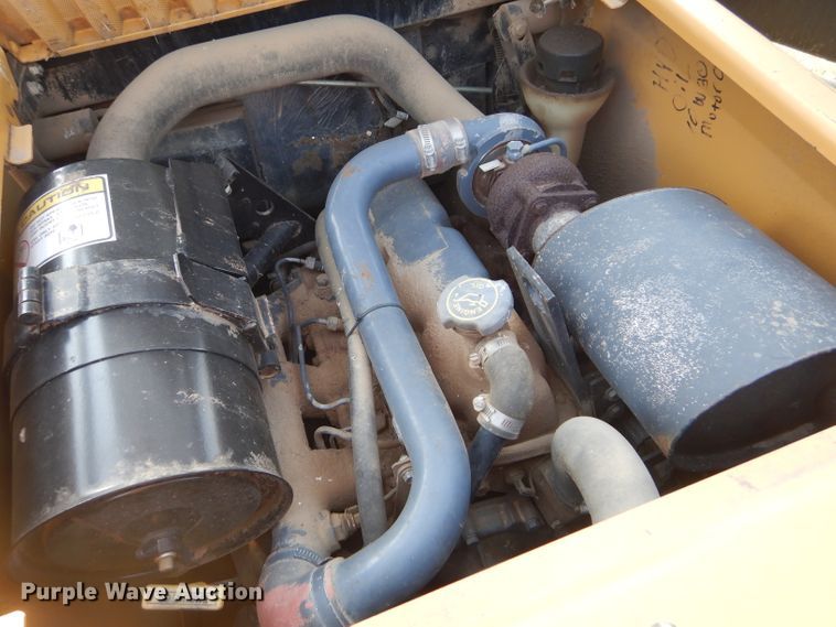 image for item FY9693 1997 New Holland LX885 Turbo skid steer