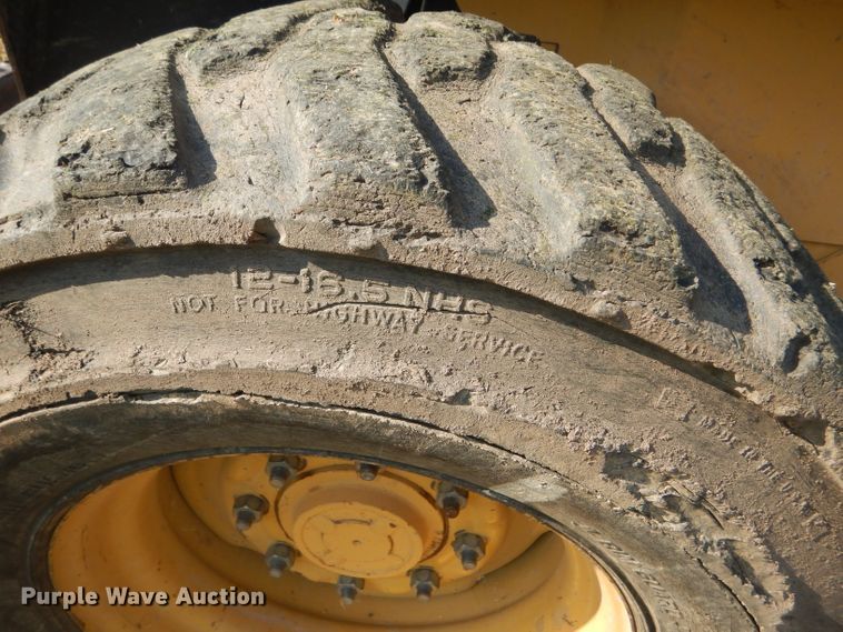 image for item FY9693 1997 New Holland LX885 Turbo skid steer